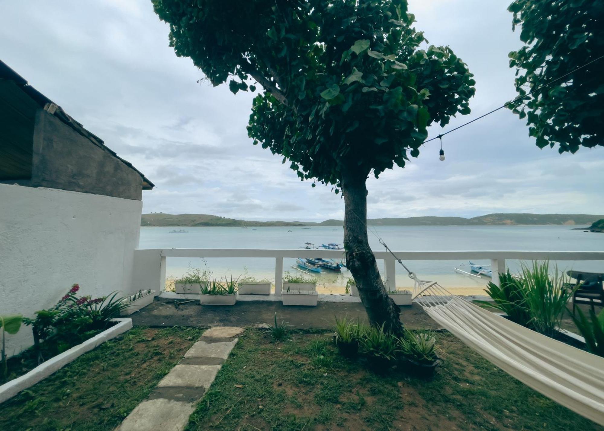 Surf Shack Grupuk Hotel Bumbang Exterior foto